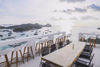 Cozy rooftop cafe 