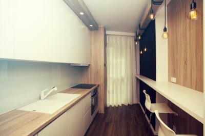 Small kitchen with bar