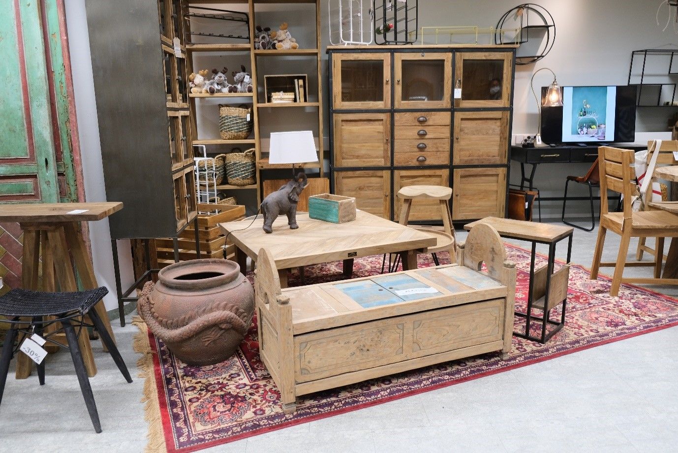 meja custom bahan kayu